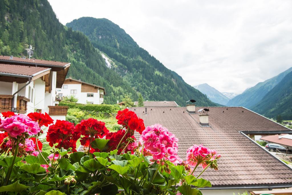 Haus Gleinser - Neustift Im Stubaital Ruang foto